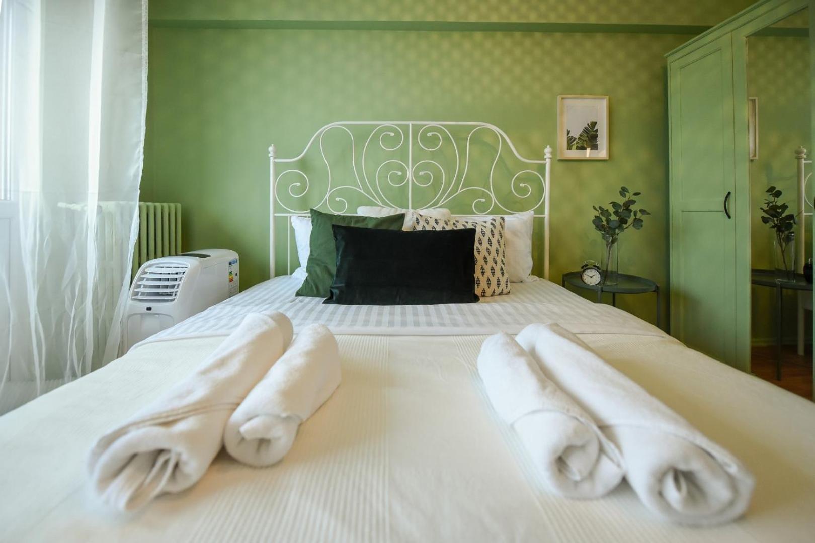 Chic Accommodation With Breathtaking Views Over Calea Victoriei - Your Central Heaven บูคาเรสต์ ภายนอก รูปภาพ