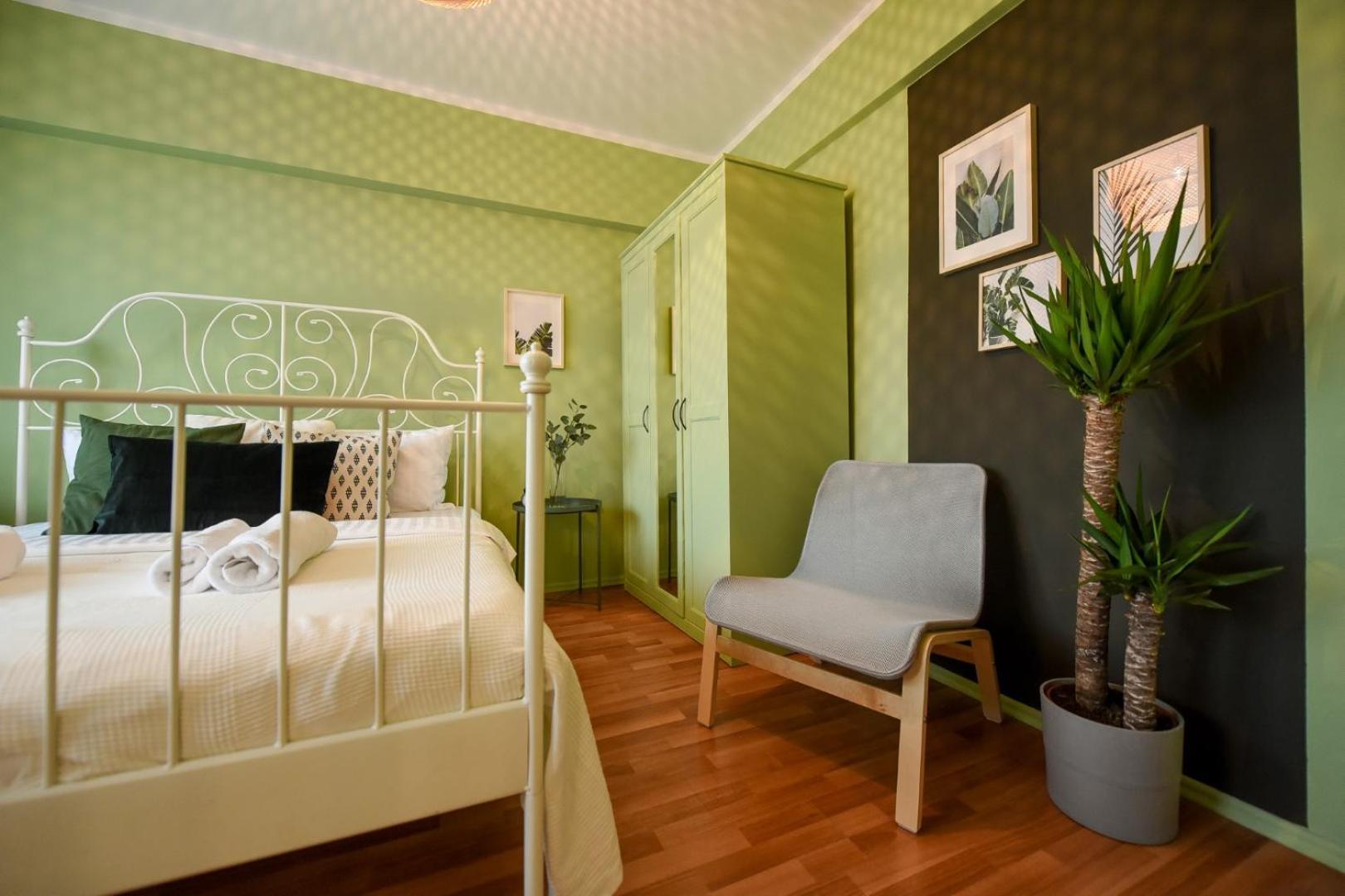 Chic Accommodation With Breathtaking Views Over Calea Victoriei - Your Central Heaven บูคาเรสต์ ห้อง รูปภาพ